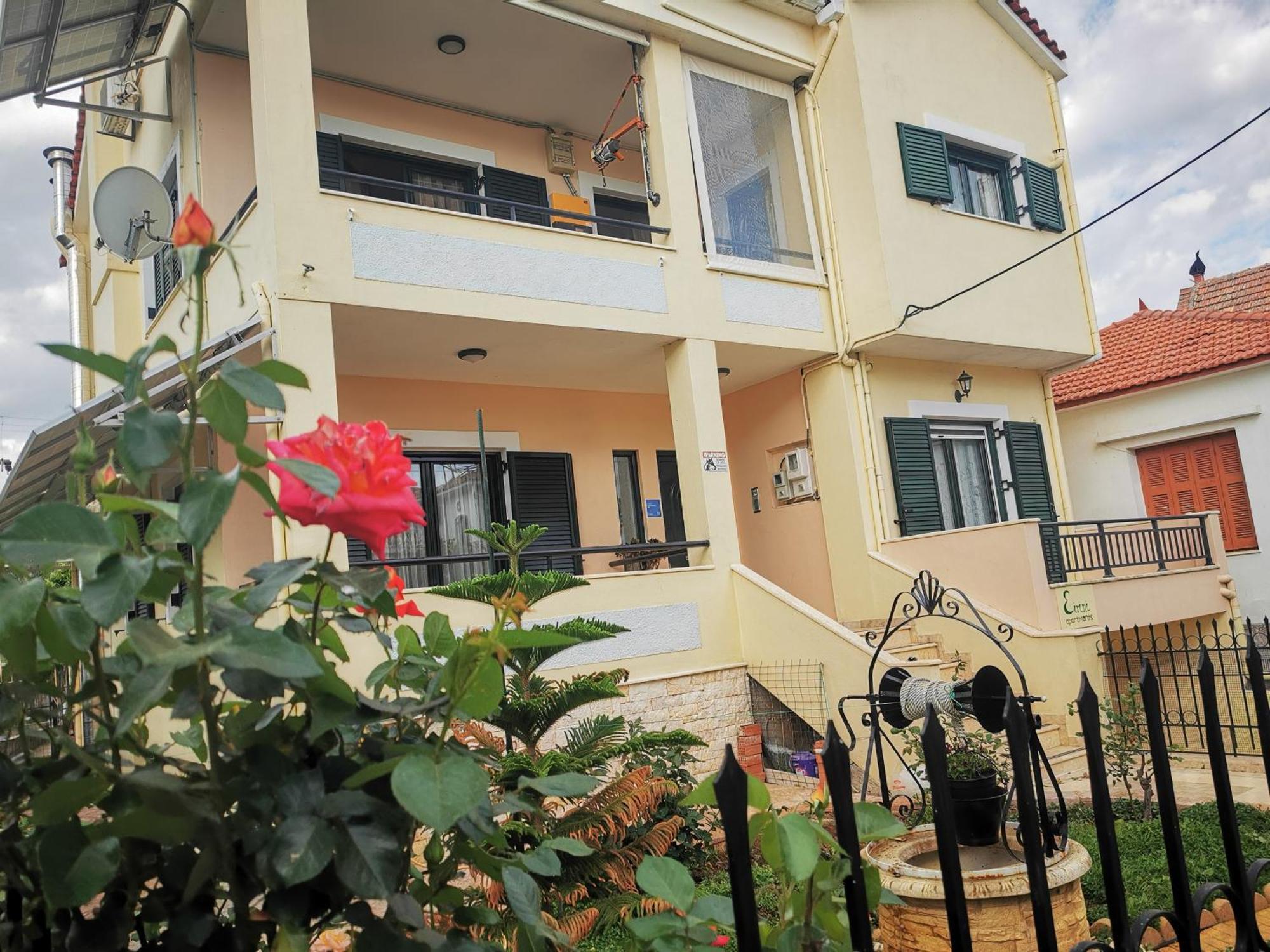 Studio Apartments Eirini Pyrgi Thermis Exteriér fotografie